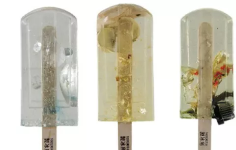 Estudiantes crean paletas hechas con agua contaminada 