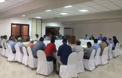 Productores decidirán este lunes si participarán o no en mesa técnica