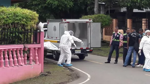 Profesor estaba amordazado y con las manos atadas al cuello 