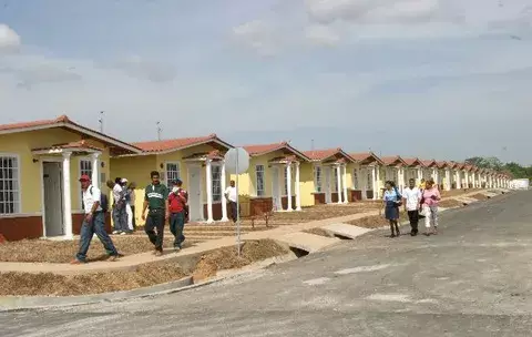 'Gobierno aprueba el aumento de impuestos, a través de reavalúos de viviendas'