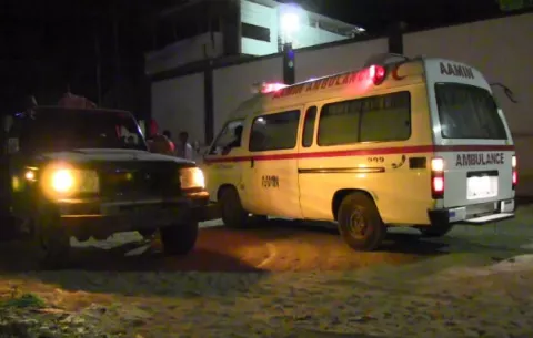 [VIDEO] Al menos 10 muertos y 15 heridos en un ataque terrorista en Mogadiscio