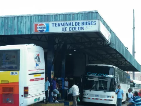 Transportistas colonenses dan ultimátum al Gobierno por nueva terminal 