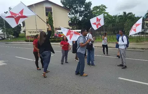 Universitarios colonenses exigen derogación de Decreto 130