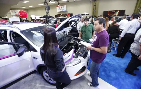 Más de dos mil autos nuevos sin poder comercializarse, en cuatro meses
