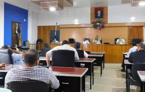 Alcalde decide cobrar impuestos a constructora de Techos de Esperanza