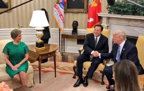 Trump habla del Canal durante visita de Varela a la Casa Blanca