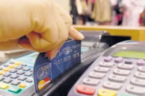 Aumenta crédito de    consumo