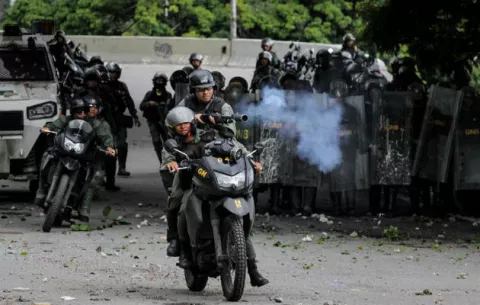 La oposición venezolana informa de 3 muertos en las protestas contra la Constituyente