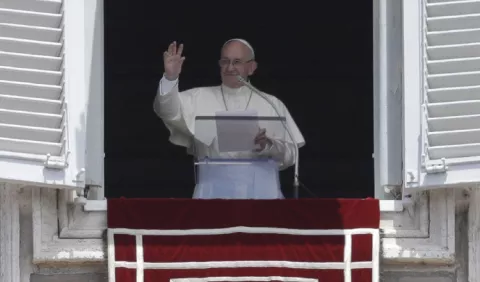 El papa Francisco pide  'solución democrática' para la crisis venezolana