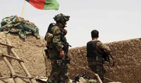 Son abatidos medio  centenar de talibanes 