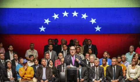 Plebiscito simbólico convoca la oposición