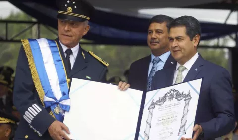 Reelección invade  la política hondureña  