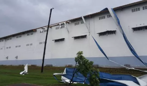 Gustnado causa estragos en Colón