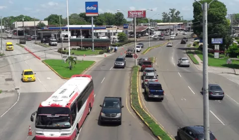 Transporte selectivo, amenazado por  piratas