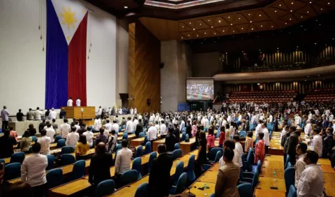 El Parlamento filipino prorroga  la ley marcial