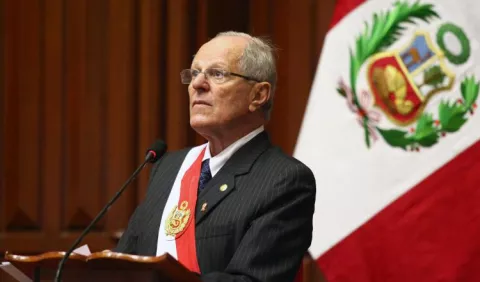 Kuczynski se disculpa por no haber cumplido 