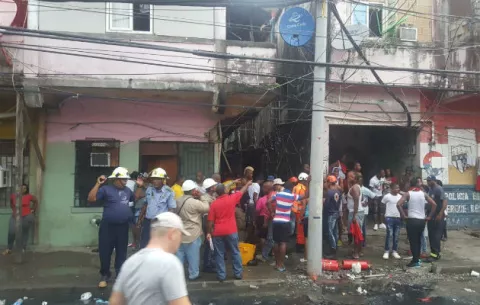 Fuego en Colón deja a cuatro familias damnificadas