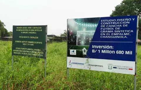 Abandonan trabajos de construcción de cancha fútbol en El Empalme