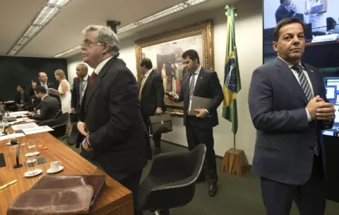 Una maratónica sesión de diputados empieza a definir la suerte de Temer