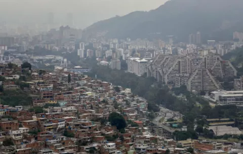 La consulta opositora se la juega en los territorios más chavistas de Caracas