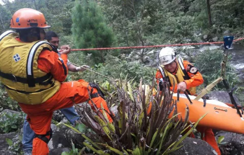 Encuentran a anciano sin vida en área de difícil acceso en Boquete