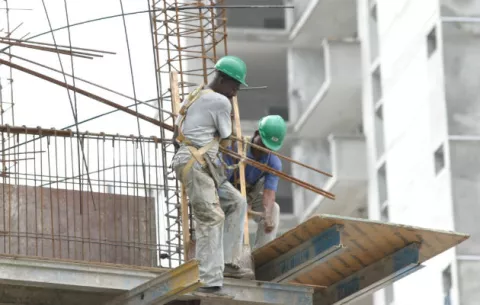 Población, entre la incertidumbre laboral
