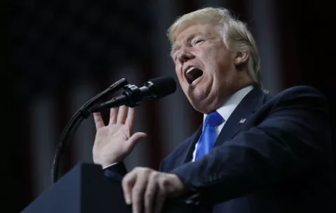 Trump prohíbe que los transexuales sirvan en las Fuerzas Armadas de EE.UU.