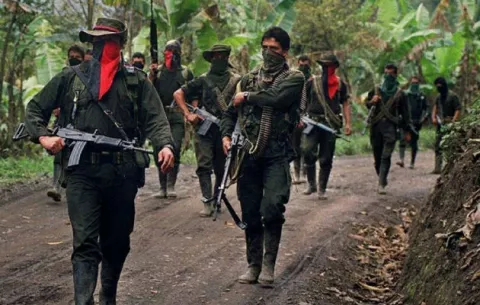Mueren dos soldados en enfrentamientos con Clan del Golfo y ELN
