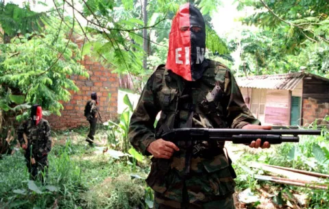 Capturan en Colombia a líder guerrillera del Ejército de Liberación Nacional