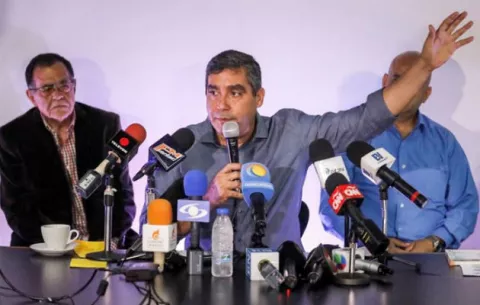 Exministro de Maduro pide suspender Constituyente para evitar "guerra civil"