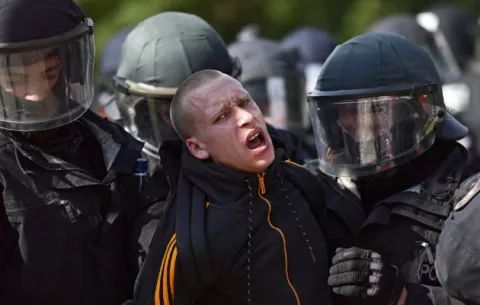 Nuevos disturbios y detenciones en Hamburgo tras cerrarse la cumbre del G20