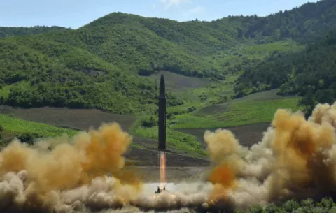 EE.UU. “nunca aceptará armas nucleares en Corea del Norte”, dice secretario de Estado, Rex Tillerson
