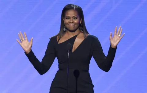 Michelle Obama habla de cicatrices emocionales 