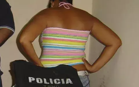 Mujer incendiaria se hizo pasar por embarazada para evitar la justicia