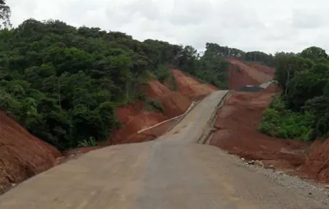 Paralizada se encuentra construcción de tramo Palmira-Santa Isabel en Colón 