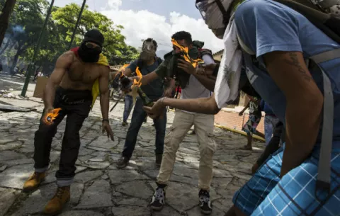 Finaliza paro cívico nacional de 24 horas en Venezuela 