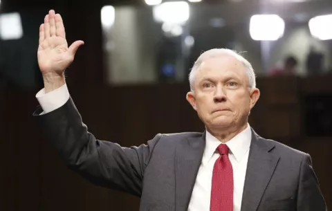 Donald Trump está “muy decepcionado” de Jeff Sessions 