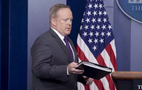 Dimite el portavoz de la Casa Blanca Sean Spicer por roces con Trump