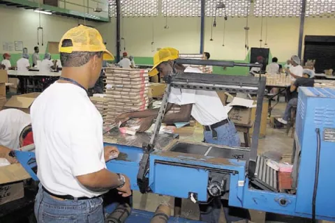 Empresarios consideran desproporcionadas las aspiraciones salariales