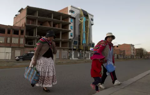 Los edificios de Transformers se alzan en ciudad boliviana 