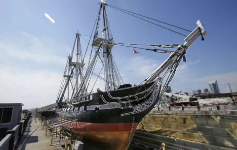 Histórico velero militar regresa a Boston 