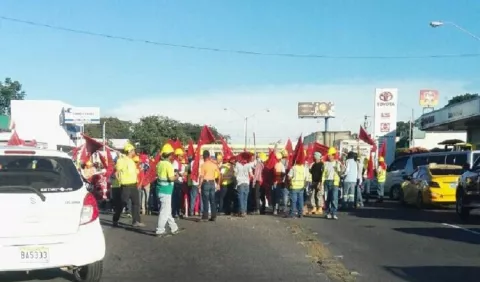 Por el caso Odebrecht, cierran calle en David
