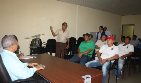 Taxistas de La Chorrera denuncian uso de placas clonadas
