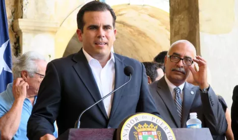 Imponen reducción de jornada a funcionarios en P. Rico para ahorrar 