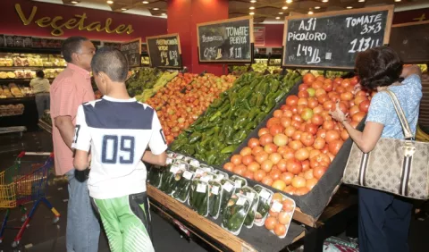 Comerciantes ajustan sus  estrategias de descuentos