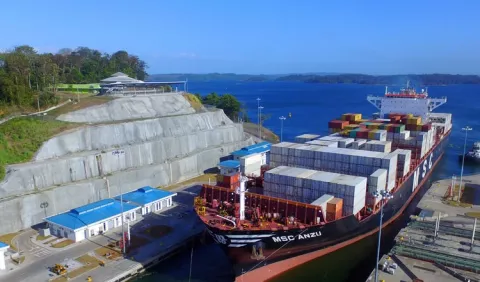 Avalan nuevos peajes del Canal de Panamá