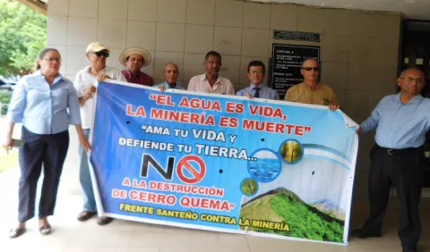Protestan en apoyo a ambientalista
