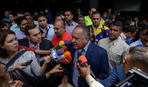Piden detener al esposo de exfiscal venezolana