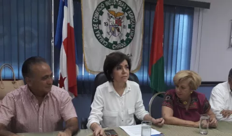 Solicitan retiro de la  demanda contra contrato