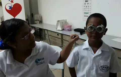 Preocupa deficiencia visual de niños en Bocas del Toro
